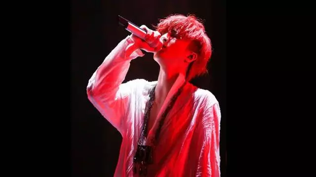 演唱會出糗:薛之謙打嗝,林俊傑消失,她被吊在半空中!