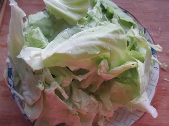 捲心菜這樣做比干鍋包菜好,減肥補充維生素,冬天多吃這菜不感冒