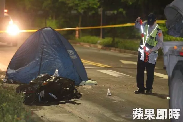影片曝光慎入!護理師鑽水溝蓋抄大車「水泥預拌車爆頭」…網:這點絕不能忽視