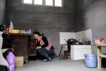 新婚夜婆婆跟俺商量事兒,兒子滿月鄰居一句話,才發現俺傻了兩年