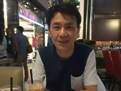 一天打兩份工,疑勞累過度 男子倒斃廁所。R.I.P 一天打兩份工,疑勞累過度 男子倒斃廁所。