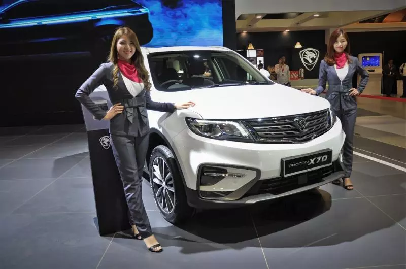 香車美人,就在【2018吉隆坡國際汽車展】飆現狂野美