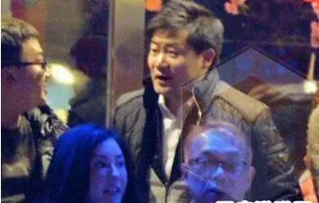 張柏芝產下第三胎,孩子爸身份遭港媒曝光:65歲的餐飲業富豪(組圖)
