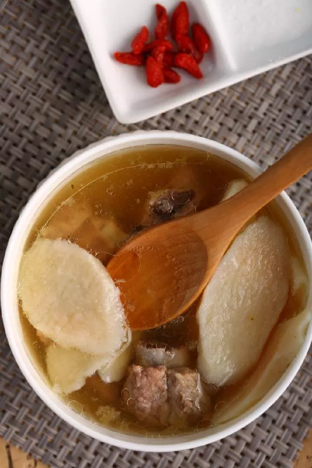 天涼了多做此湯給孩子喝,味美湯香,不僅補脾養胃,還補肺益腎