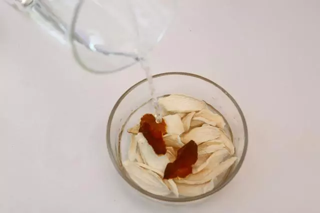 天涼了多做此湯給孩子喝,味美湯香,不僅補脾養胃,還補肺益腎