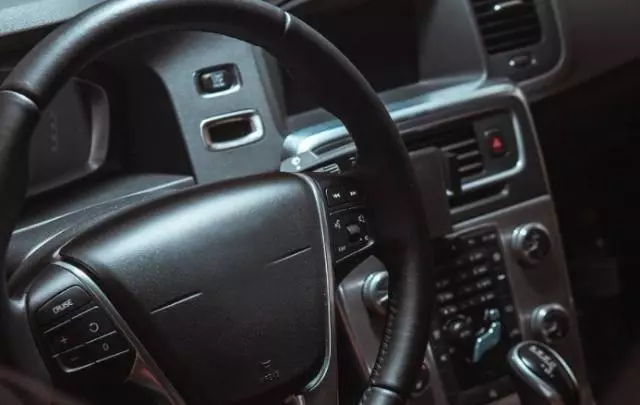 車上最髒的地方,你不說洗車員不會主動洗,有的車子報廢都沒洗過