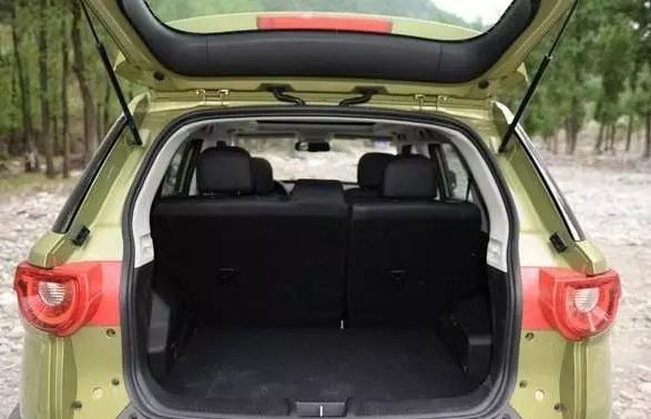 車上最髒的地方,你不說洗車員不會主動洗,有的車子報廢都沒洗過