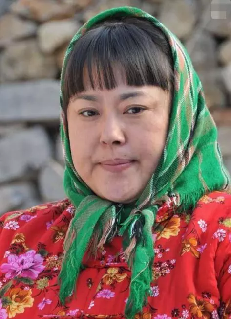 二婚戀上小15歲男生,為愛減肥卻慘遭拋棄,如今美到不可收拾