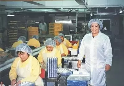 因沒生兒子遭拋棄,從身無分文到年收入60億,她用一生告訴女兒:女人最大的貴人是自己