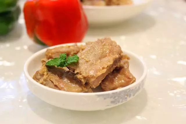蒜香蒸排骨:蒜香濃郁、清爽不膩,排骨這樣吃超級受歡迎!