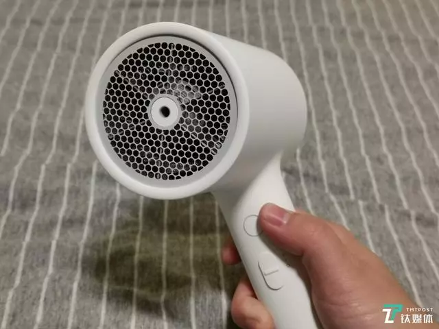 買個戴森吹風機,或者花1/15的價格買個小米吹風機?|鈦極客