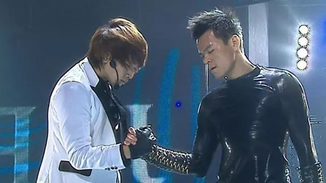 Rain原本打算償還母親的債務,但沒想到對方開口就要一個億!