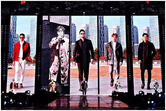 JYP出身的他們舉辦二十周年紀念演唱會,朴振英親自送上祝福!