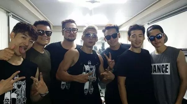 JYP出身的他們舉辦二十周年紀念演唱會,朴振英親自送上祝福!