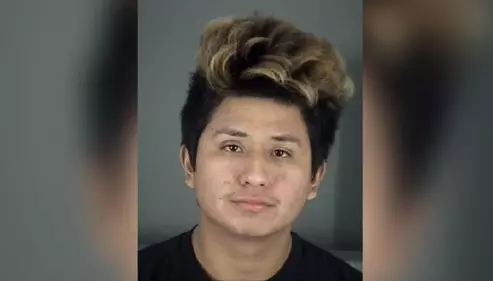 打完電動獸性大發對少女下手!麥克風忘記關線上玩家全聽到!其他玩家馬上報警抓人!