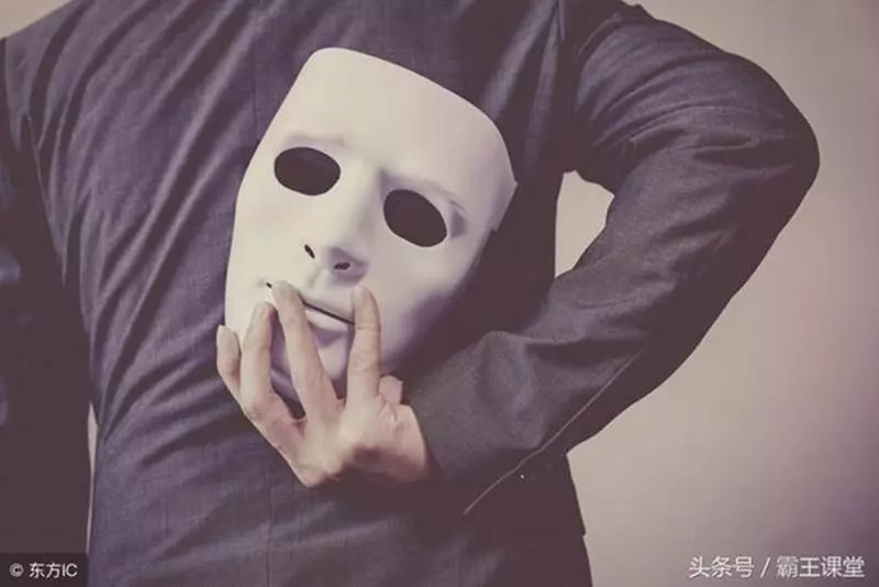 遇到同事挑撥離間怎麼辦?學會這三招,就連小人也怕你,很管用