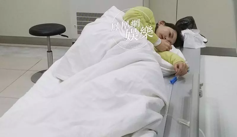 【馬蓉被王寶強毆打?】CCTV 視頻曝光!還原馬蓉手持剪刀夜闖王寶強父母家!網友:去接孩子要拿剪刀?
