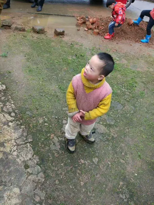 孩子,你為什麼不來拍全家福?