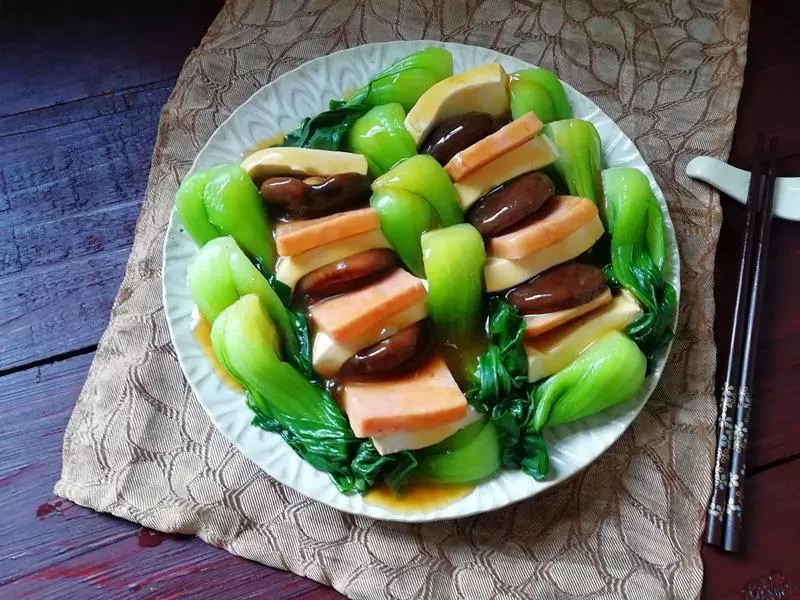 豆腐和香菇一起搭配,增味又開胃,教你6種做法,道道都是下飯菜