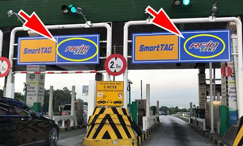 【你以為可以「咻」著過toll嗎?】大馬最新『RFiD TAG』8個超傻眼的設計!網友:超不方便!