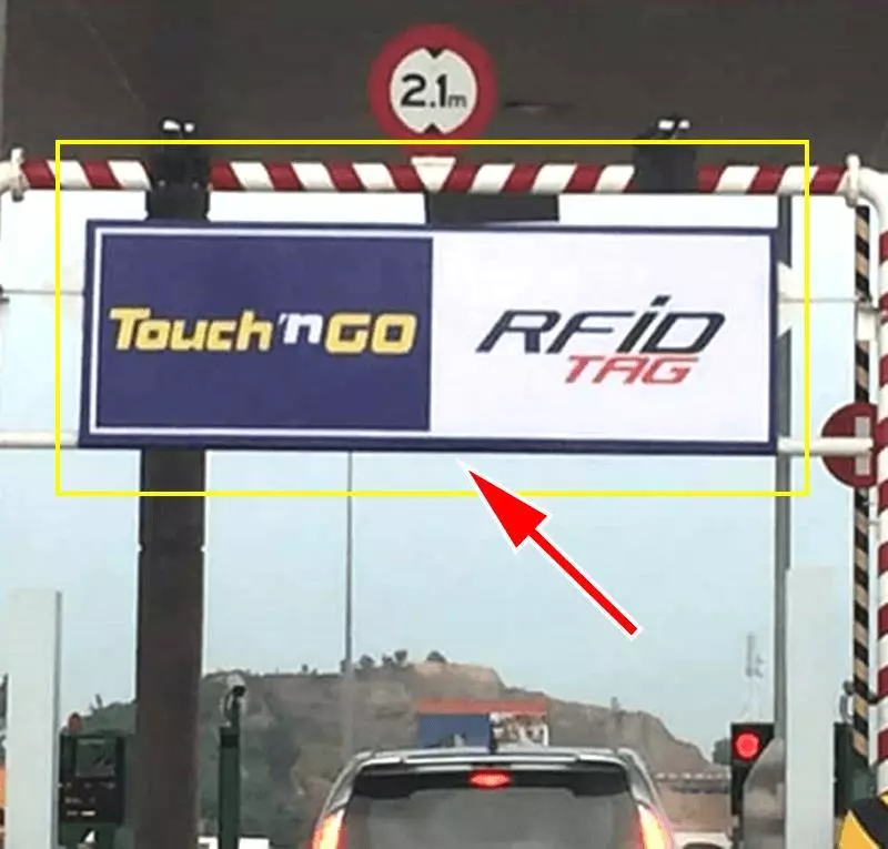 【你以為可以「咻」著過toll嗎?】大馬最新『RFiD TAG』8個超傻眼的設計!網友:超不方便!