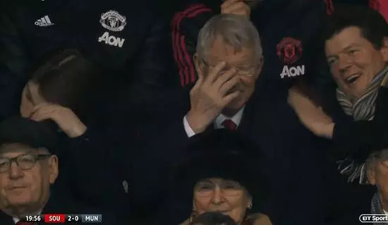 曼聯0-2落後,77歲弗格森哭笑不得,真想年輕20歲啊!