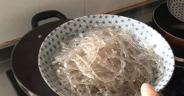 白菜這種做法百吃不厭,我家隔1天就燉一鍋,全家都愛吃,太香了