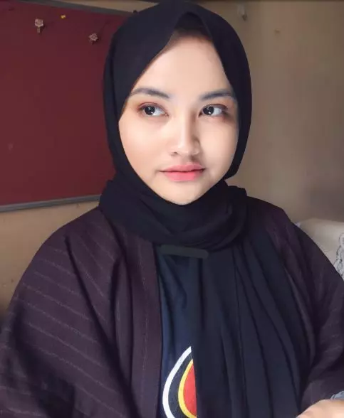 【曾花費千多塊救臉失敗!】大馬女子竟然用「RM10的方法」成功拯救爛臉!3個月後皮膚滑到像雞蛋一樣!