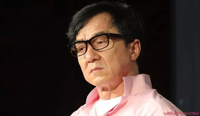 成龍自傳隻字未提私生女 吳綺莉:多難聽的說話都聽過