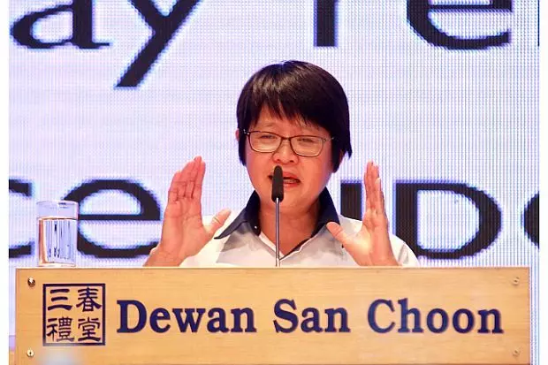最新《轟動爆笑》周美芬 說給你聽! 林冠英受到壓力才給錢!看完不准笑,笑死沒命賠!哈哈哈