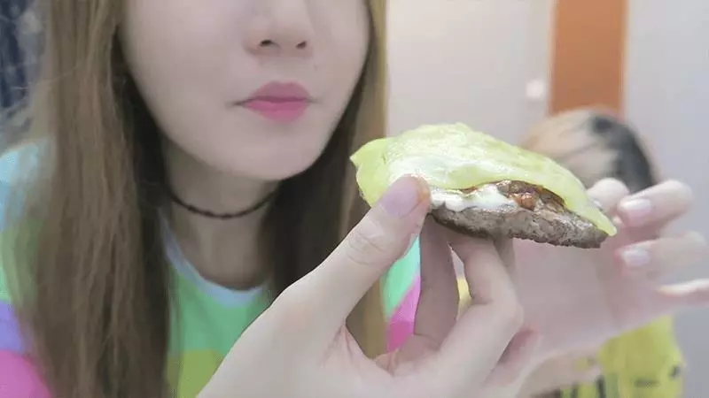 【吃McDonald可以減肥?】網友連續吃了14天後竟然真的瘦了!還成功減了XX公斤啊!