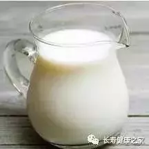 這8種食物,每吃一口都在催你老!能遠離就儘量遠離吧!