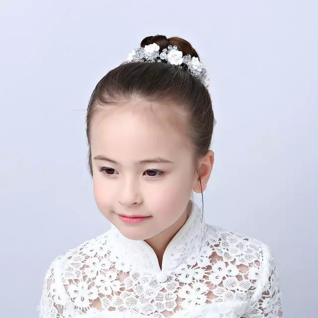 家有女兒的,別再給孩子紮這3種頭髮了,對孩子傷害很大,別不在意!