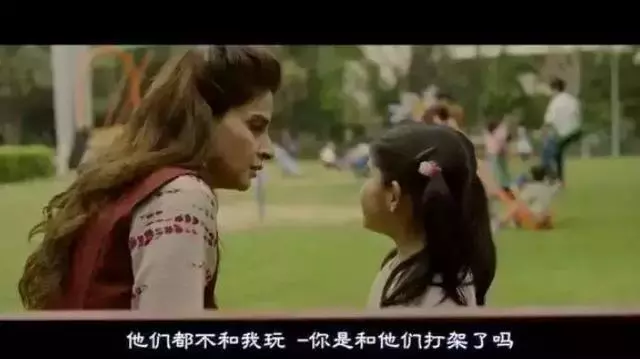 孩子的臉在幼稚園被同學抓傷卻不敢還手!心理學家:孩子被欺負,最怕家長這樣說!