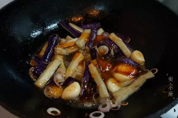 茄子這樣做,比肉還香,一上桌就遭瘋搶,兒子抱怨米飯太少