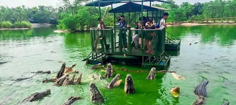 11個地球上「最接近地獄」的恐怖旅遊秘境 一碰到湖水就會馬上被石化!