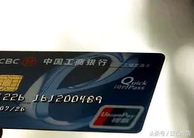 娘家拆遷我媽瞞我給哥哥房,看到滿地的行李,我哭出了聲