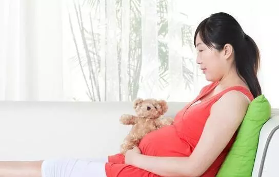 懷孕後婆婆精心伺候我,寶寶出生後,我把婆婆趕走了