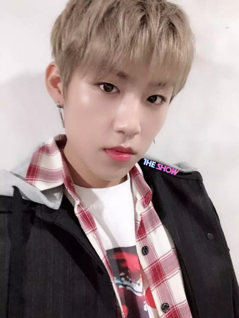 [WANNA ONE][新聞]181204 「成功的追星」WannaOne黃旼炫&裴珍映觀看金俊秀演唱會