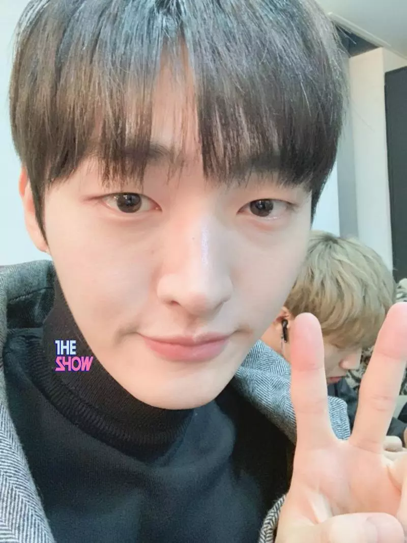 [WANNA ONE][新聞]181204 「成功的追星」WannaOne黃旼炫&裴珍映觀看金俊秀演唱會