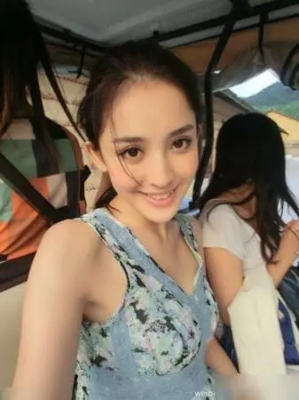 維吾爾族美女,為何不願嫁漢人原因很簡單,漢人無法滿足這項需求!