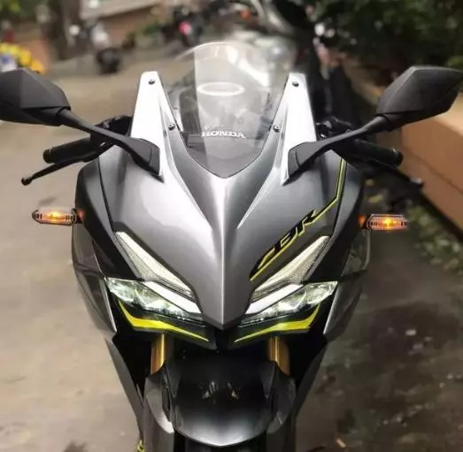 入門級小鋼炮,本田CBR250RR,堪稱最貴雙缸機車!
