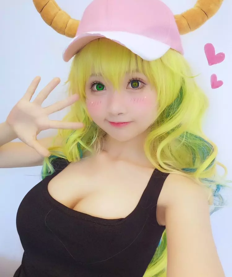 「娃娃眼蘿莉Coser」萌到讓人嫑嫑…沒想到「解開封印」所有人立刻阿阿受不了!(13P)