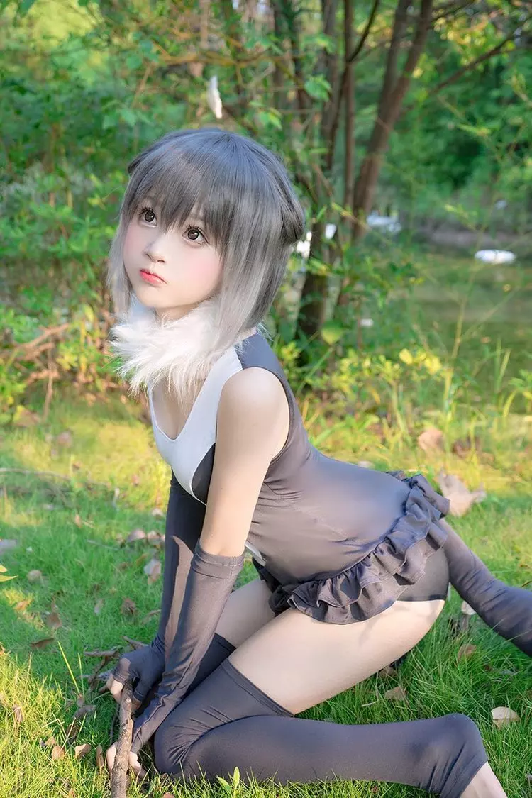 「娃娃眼蘿莉Coser」萌到讓人嫑嫑…沒想到「解開封印」所有人立刻阿阿受不了!(13P)