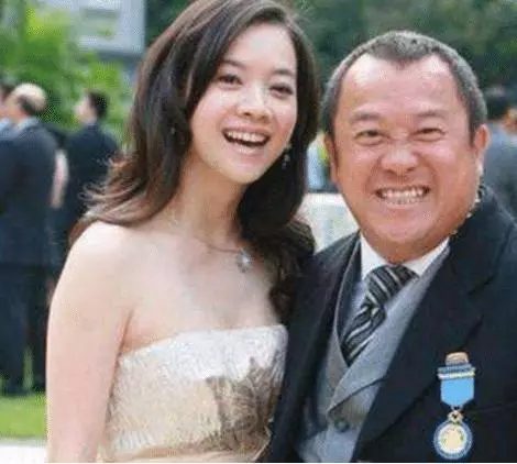 曾志偉藍潔瑛事件後終遭報應,兒子敗家不爭氣,揮霍曾志偉資產!