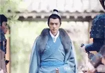 明星摔倒瞬間,景珂摔出擠奶器,胡歌承包了我一整年的笑點!