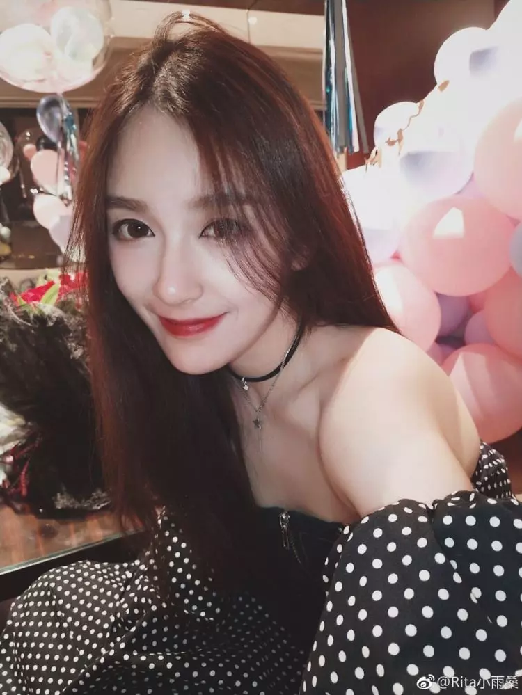 LOL新晉電競女神認真解說 穿...掀起網友暴動:好分
