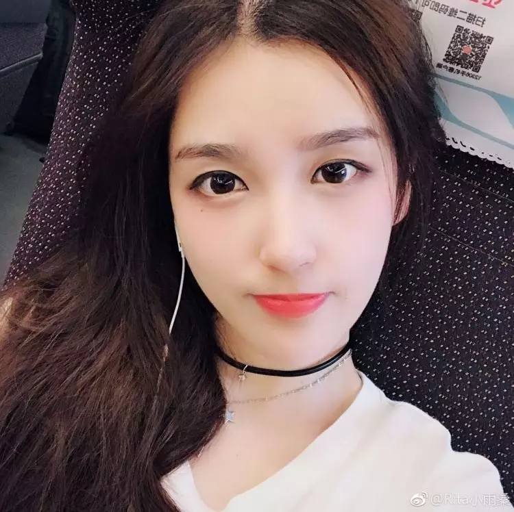 LOL新晉電競女神認真解說 穿...掀起網友暴動:好分