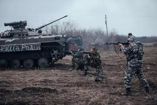 一觸即發!俄烏邊境聚集800架俄軍機,烏總統連夜要求與普京通話-北京時間