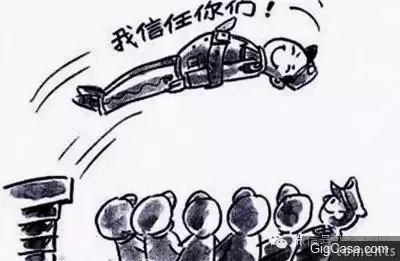 一名媽媽接到學校來電告知她的孩子承認偷了老師的錢,她要求:不要打罵我的孩子,等我到了再處理!當她趕到學校之後...